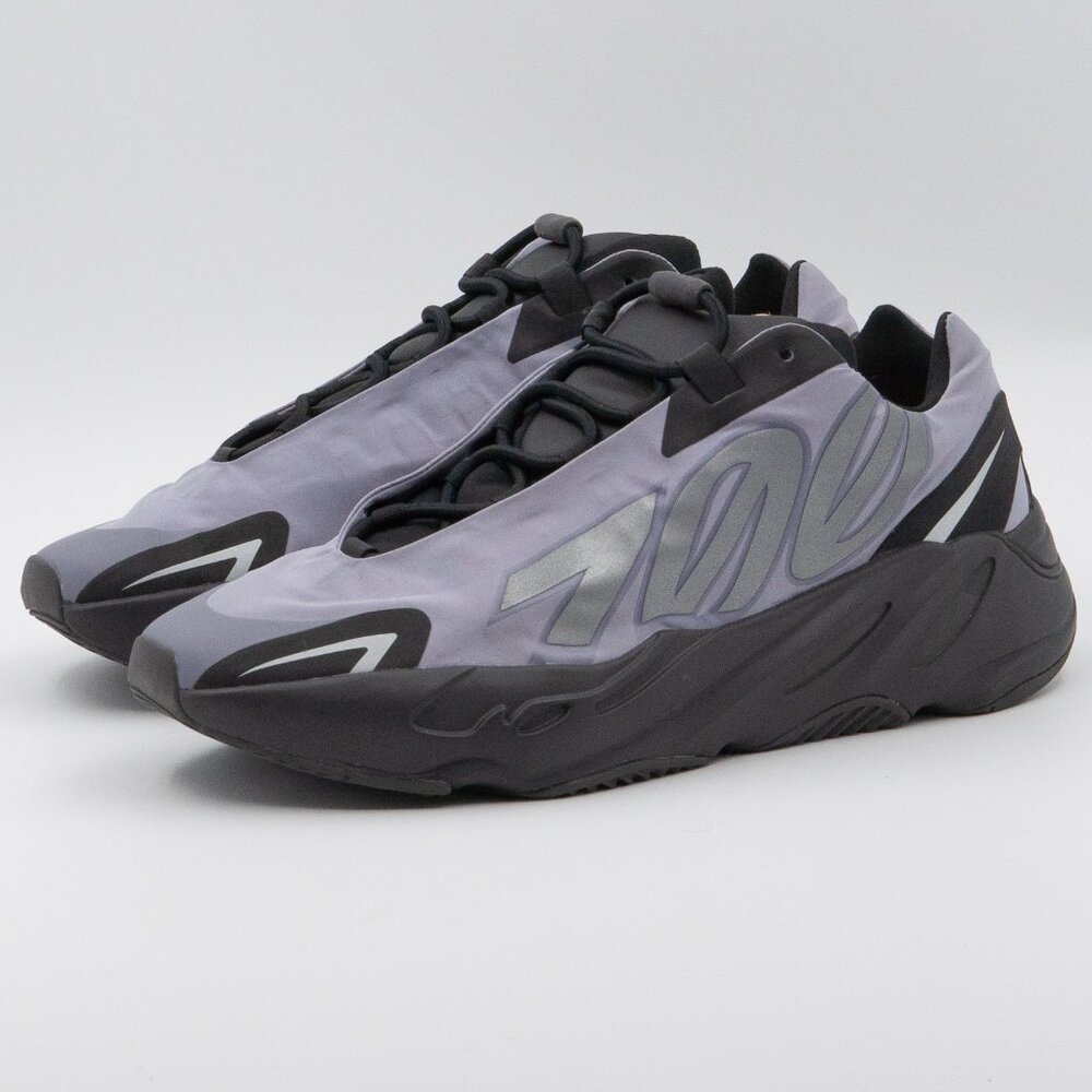 🔹 adidas Yeezy Boost 700 MNVN “Geode” — 13M (VNDS · GW9526)